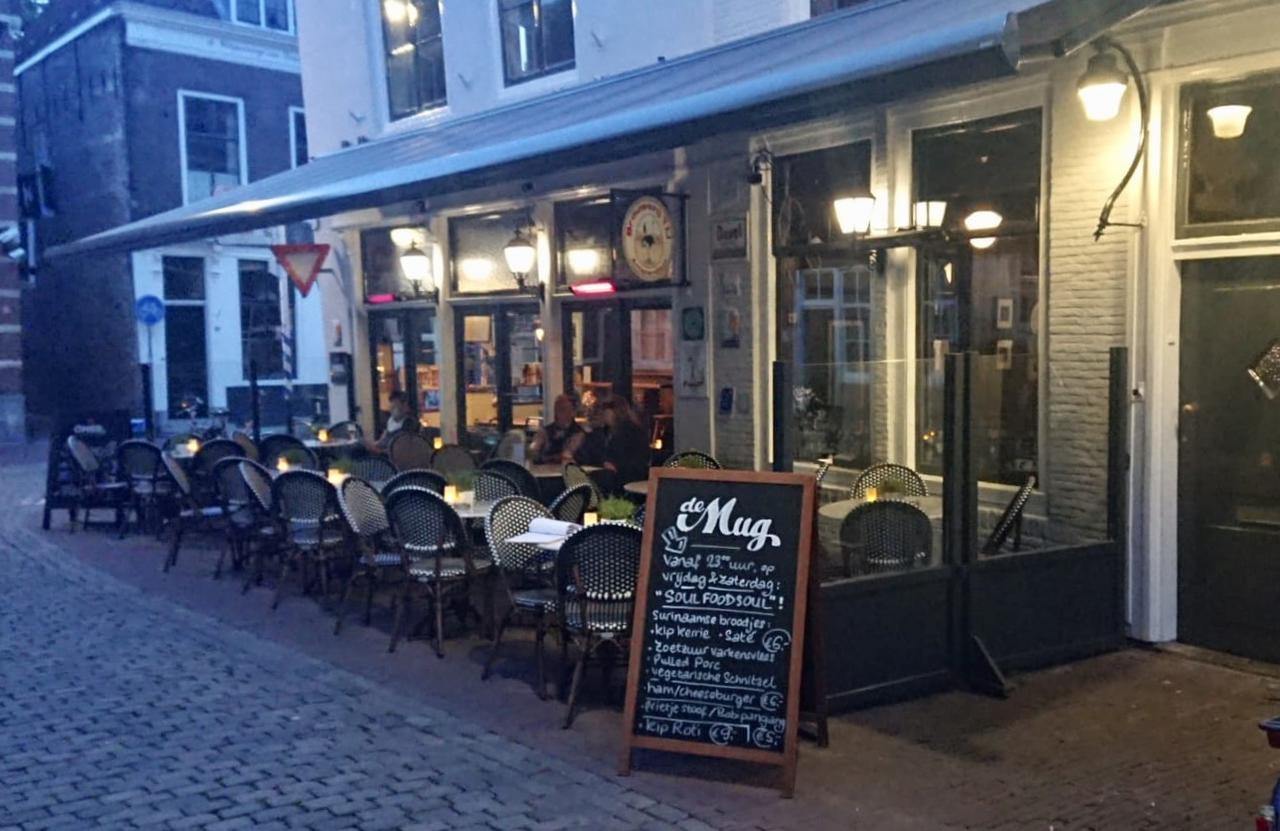 Cafe Restaurant Hotel De Mug Middelburg Eksteriør bilde